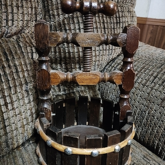 Vintage Wooden Nutcracker Wishing Well 11x6in Rustic Cottage core Country Clean - Picture 4 of 7
